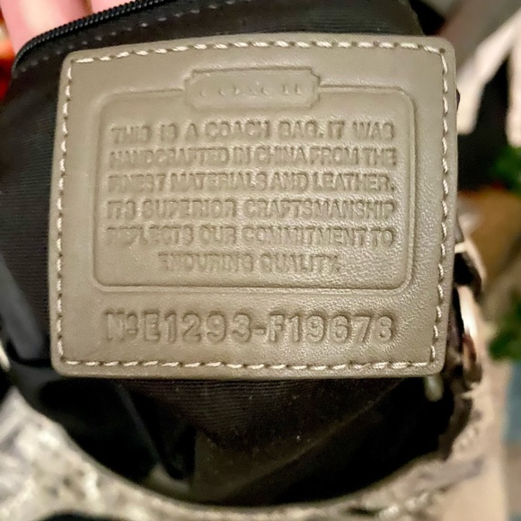 Coach snakeskin shoulder bag - Picture 10 of 12